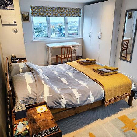 Large Light Loft Room - En Suite Brighton Luaran gambar