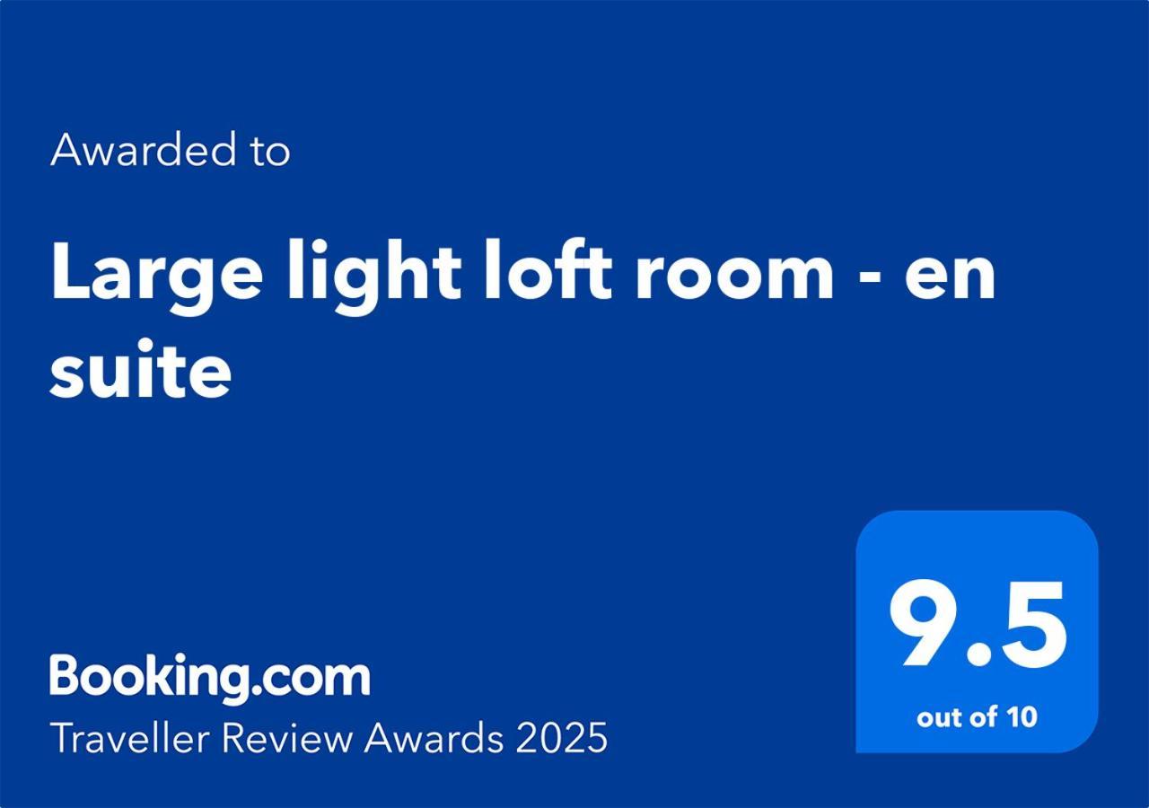 Large Light Loft Room - En Suite Brighton Luaran gambar